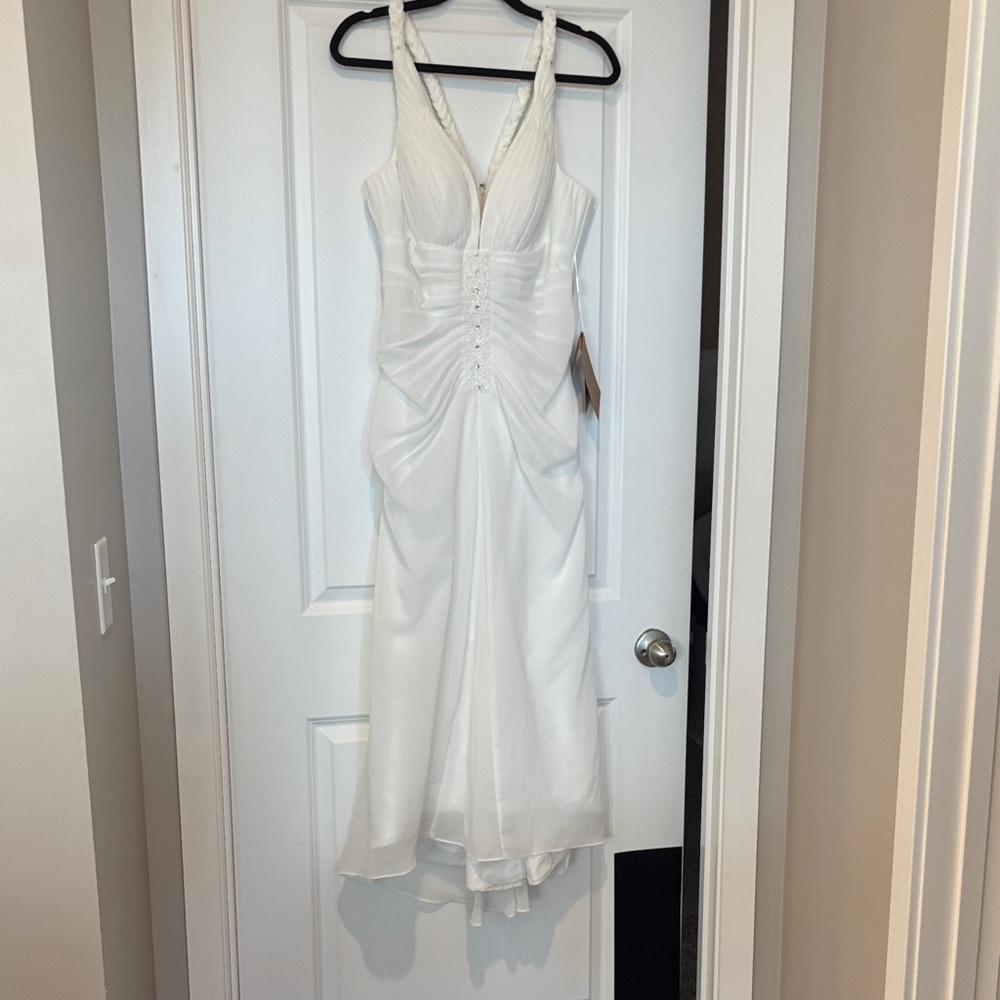 Elegant White Wedding Dress